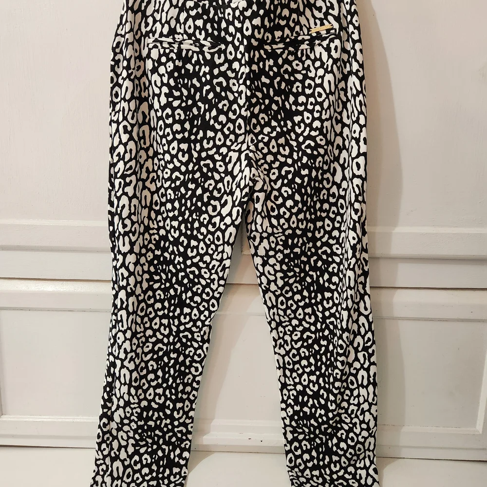 Michael Kors Black and White Animal Print Stretch Pants - Picture 2 of 5